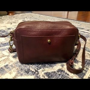 Madewell The Transport Camera Bag - Dark Cabernet